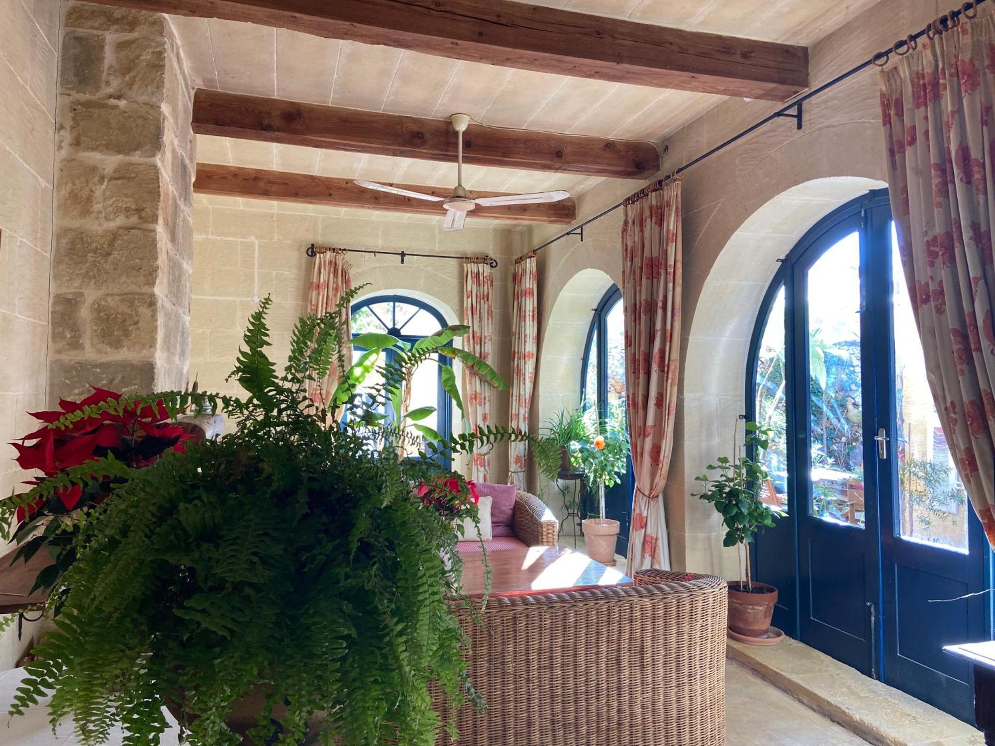Botanica B&B Шаара Экстерьер фото